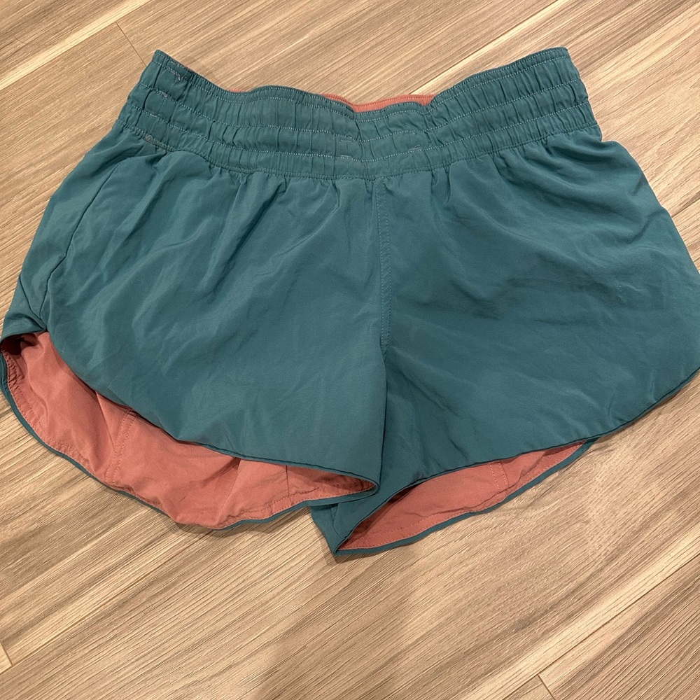 Lululemon reversible shorts